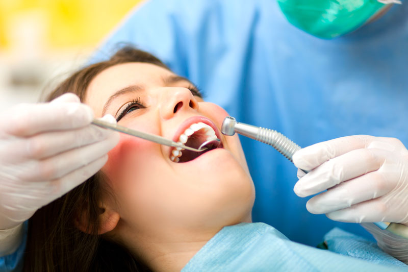 Patient having Tooth Extraction in Mississauga, ON